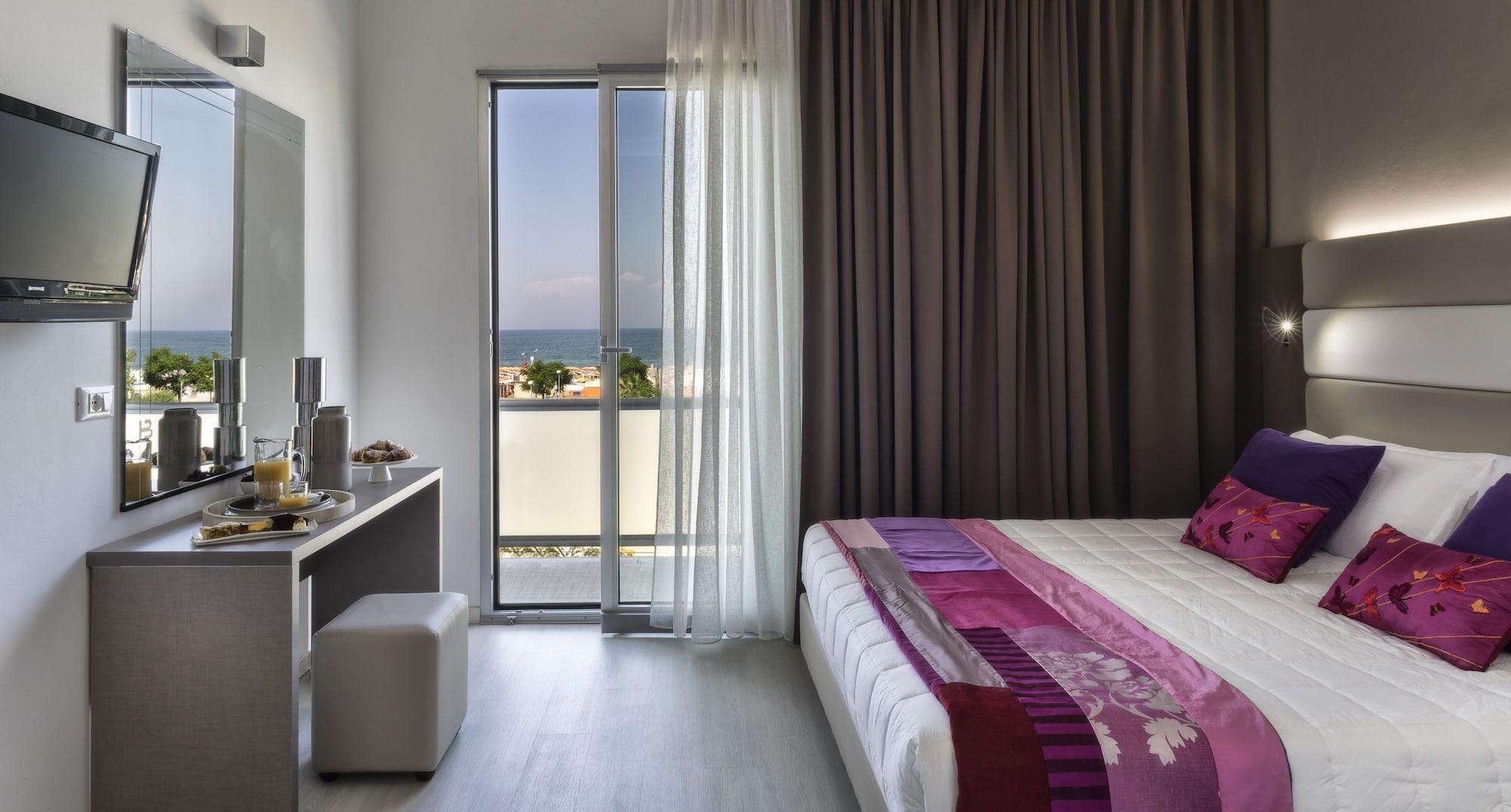 Hotel Boemia Riccione Esterno foto