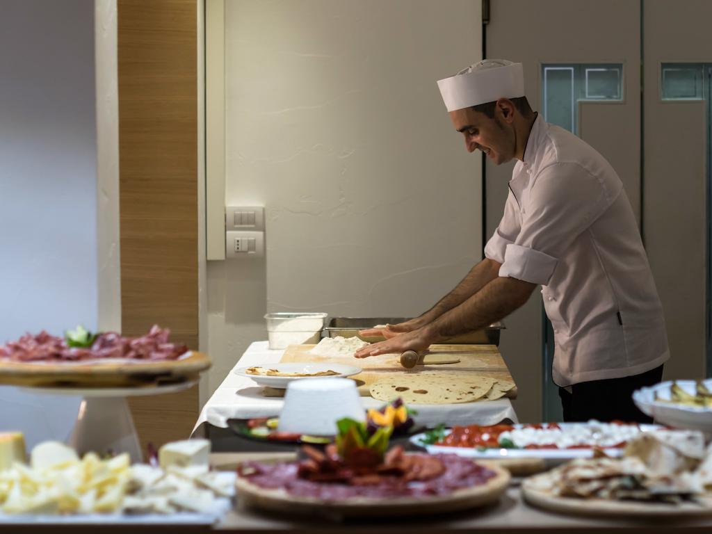 Hotel Boemia Riccione Esterno foto