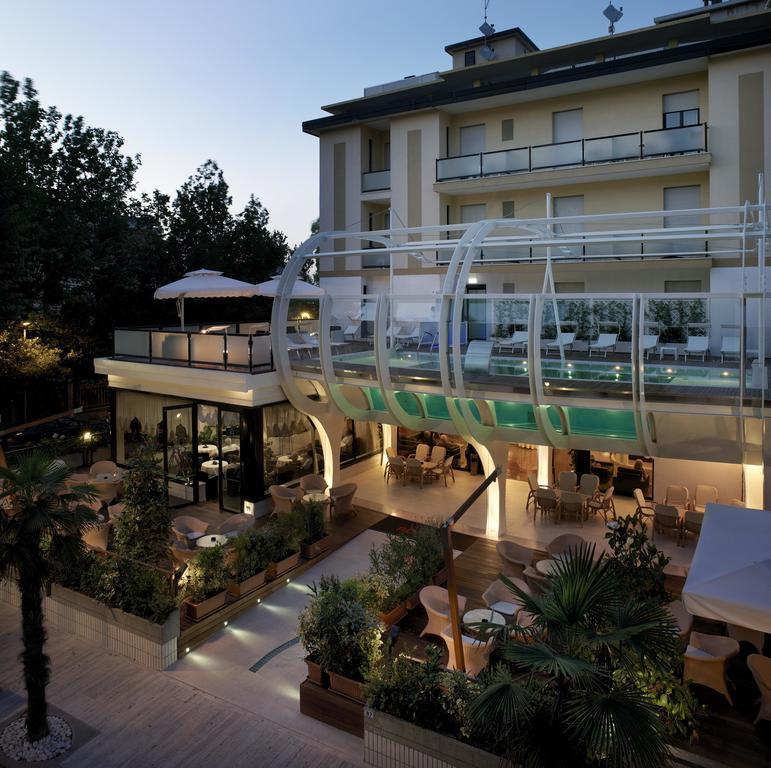Hotel Boemia Riccione Esterno foto