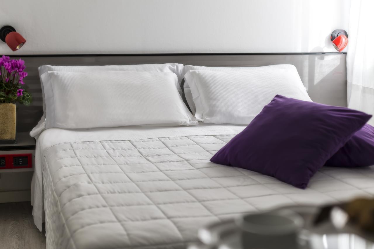 Hotel Boemia Riccione Esterno foto
